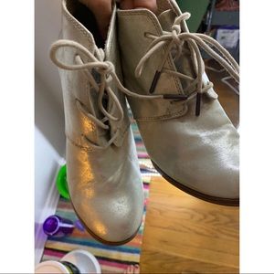 Gold Toms Lace up boots size 6